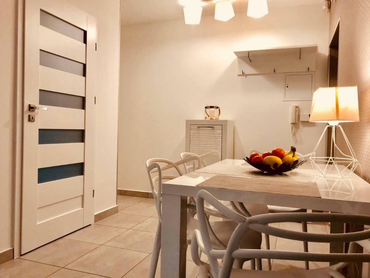 Apartamenty Aleksandry Apartament Przy Parku Świnoujście Esterno foto
